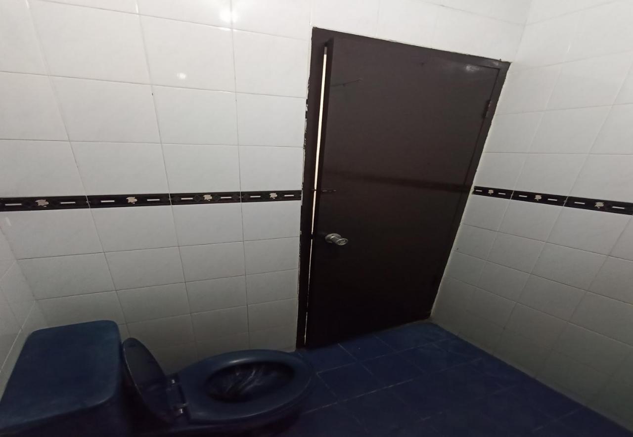 Oyo 92324 Hotel Sinar Rejeki Sukabumi Eksteriør billede