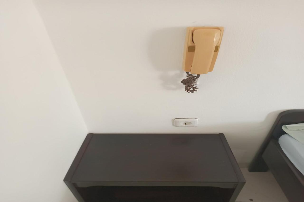 Oyo 92324 Hotel Sinar Rejeki Sukabumi Eksteriør billede